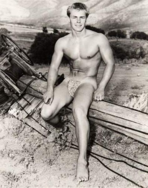 Nu assis, circa 1955.
