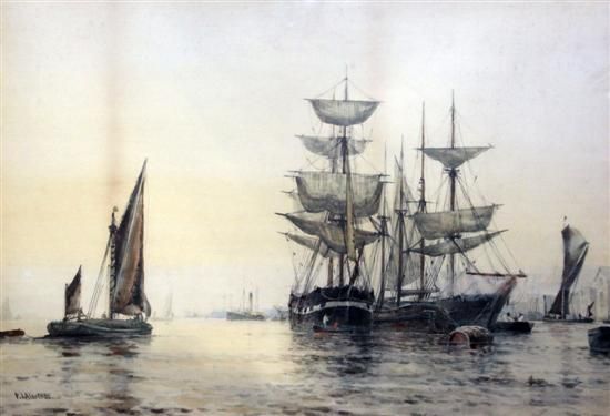 Shipping in harbour