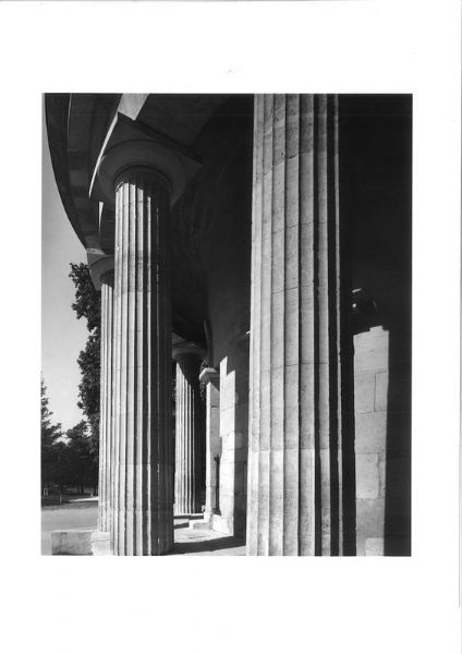 La rotonde du Parc Monceau